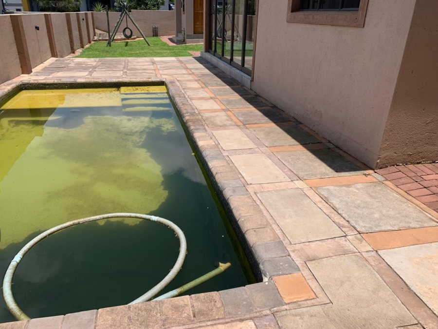 5 Bedroom Property for Sale in Cashan North West